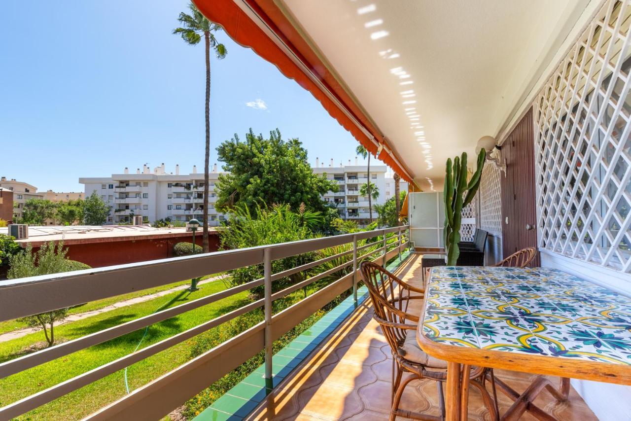 Апартаменты Eurosol Carihuela Торремолинос Экстерьер фото
